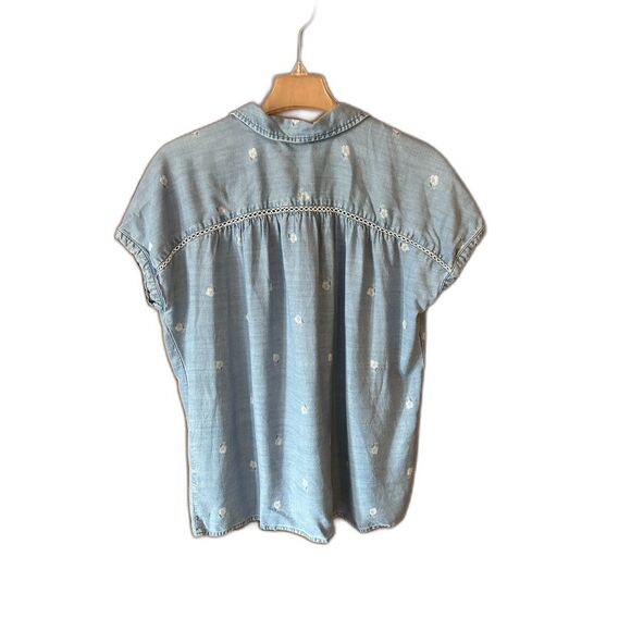 J. Jill Denim Floral Button down Cap Sleeve Collared Blouse - Picture 6 of 8